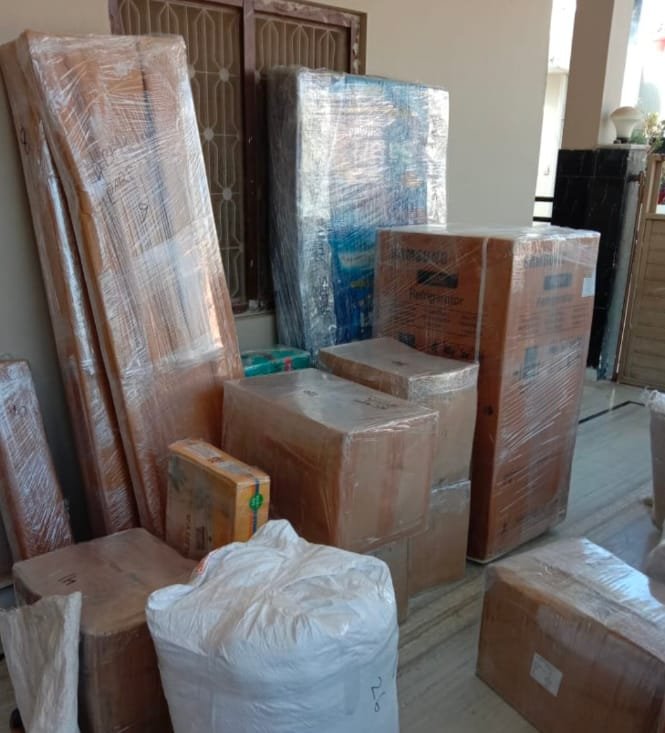 Professional Packing Service in Makarba